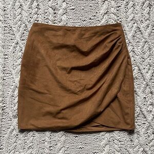 Abercrombie & Fitch - Vegan Suede Draped Caramel Mini Skirt, Size S